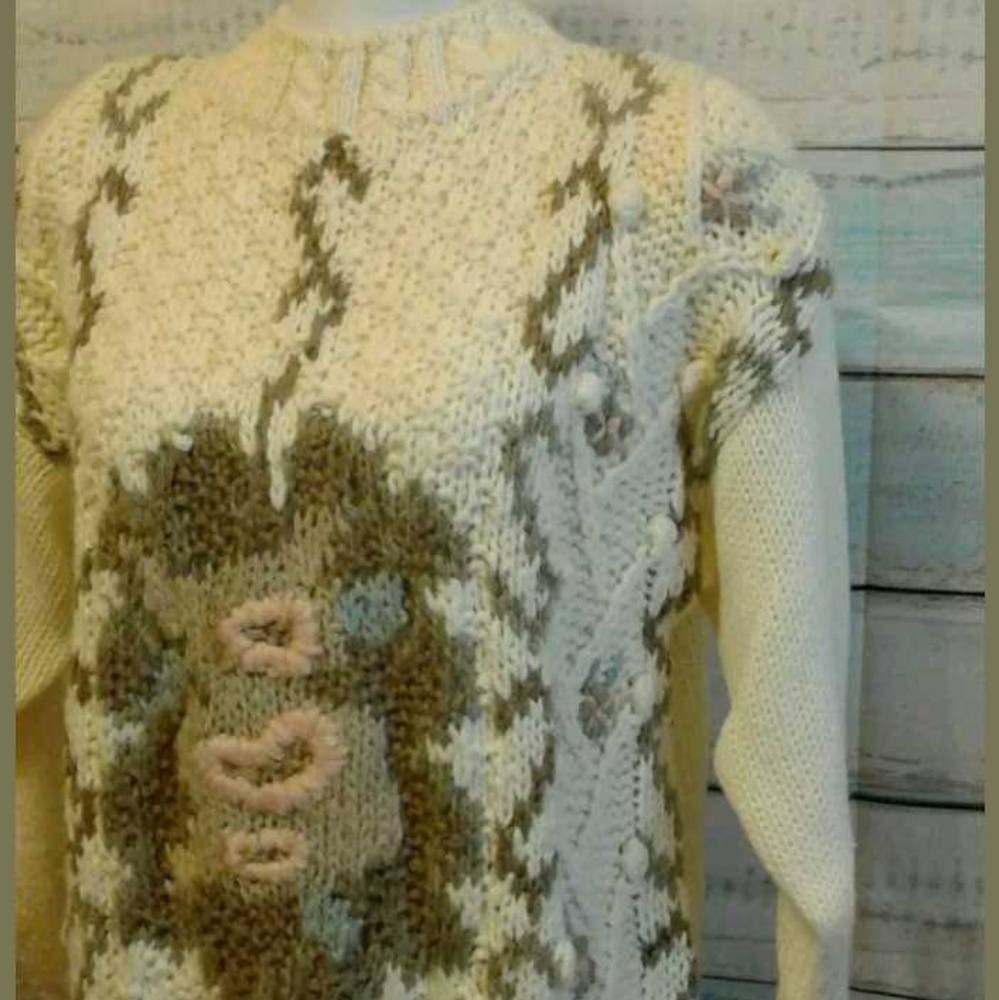 Colleens Collectables Knitted By Hand Sweater Sz M
